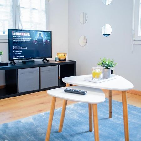 Le Retro Chic - T2 Haut Standing Au Coeur De Corbeil - 48 M2 Apartment Luaran gambar