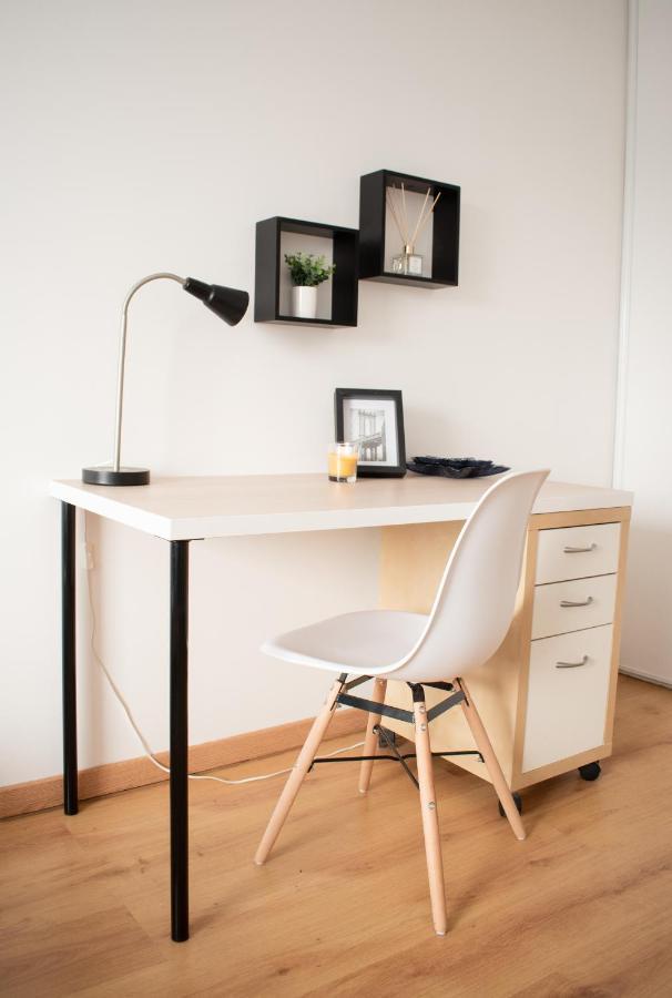 Le Retro Chic - T2 Haut Standing Au Coeur De Corbeil - 48 M2 Apartment Luaran gambar